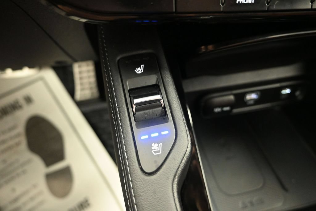 Certified 2025 Kia Telluride SX Prestige AWD/4WD image 22