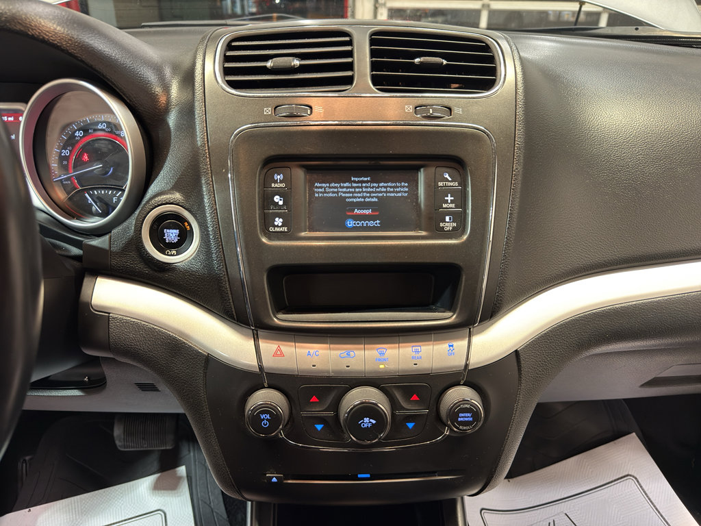 Used 2018 Dodge Journey SE w/ Popular Equipment Group FWD image 17