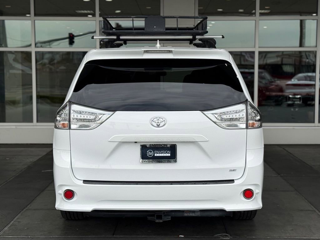 Certified 2019 Toyota Sienna SE image 9