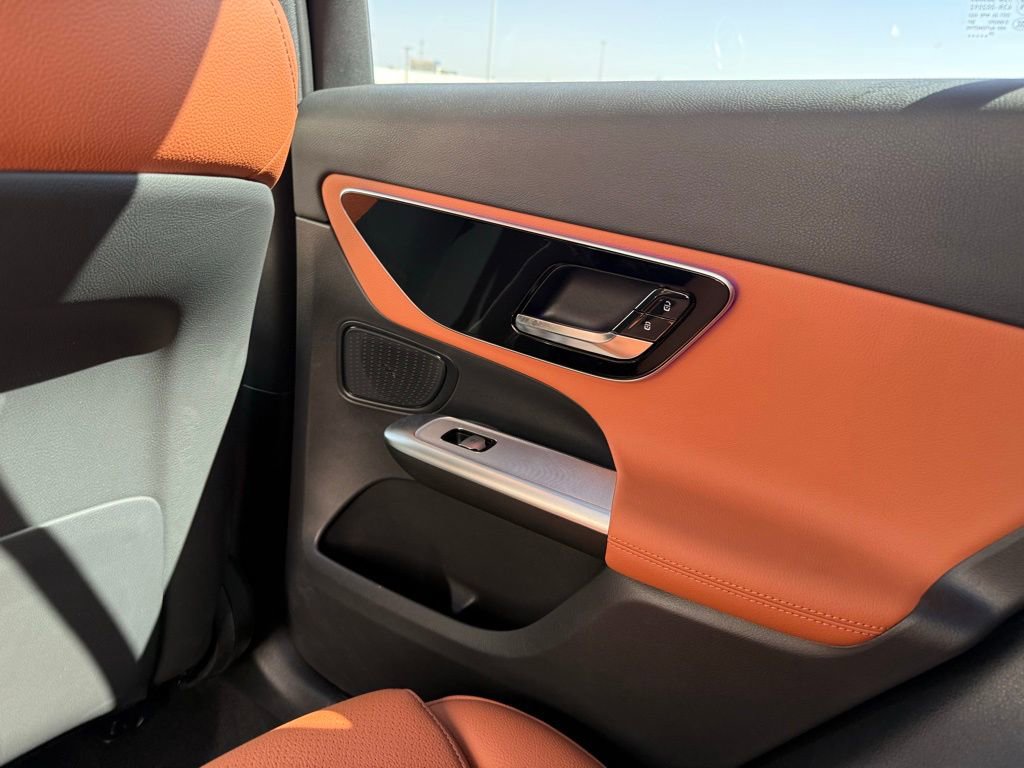 Used 2026 Mercedes-Benz GLC 300 image 15