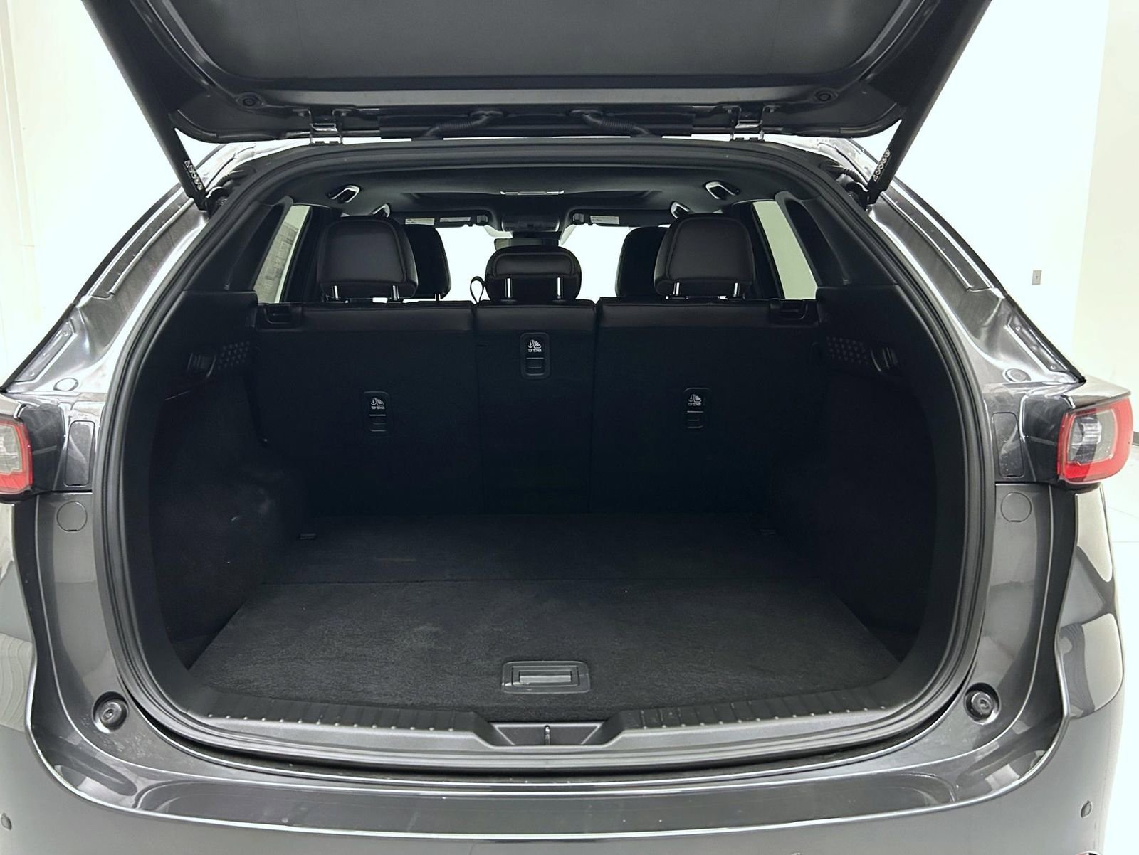 Certified 2025 MAZDA CX-5 Signature AWD/4WD image 9