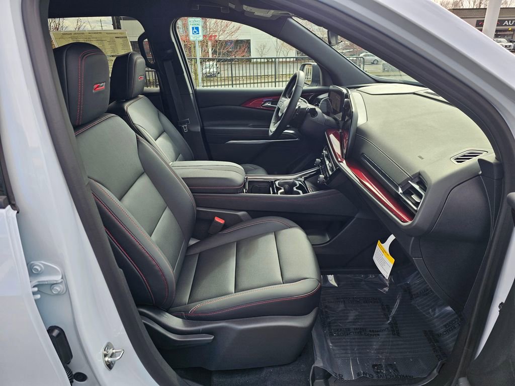 New 2026 Chevrolet Traverse Z71 w/ LPO, Floor Liner Package image 11