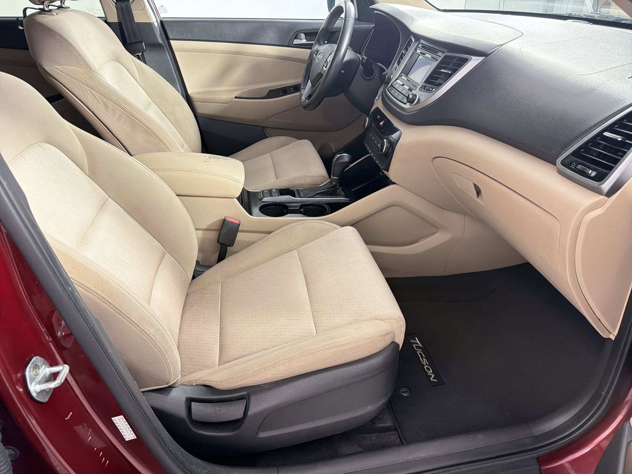 Used 2016 Hyundai Tucson Sport FWD image 29