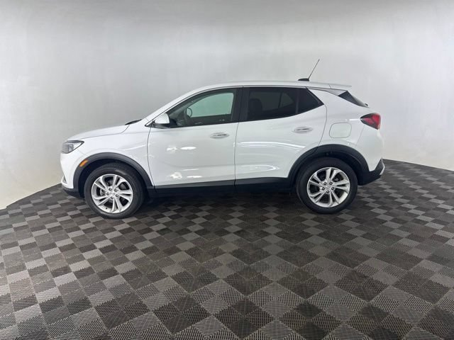 Used 2022 Buick Encore GX Preferred w/ Cold Weather Comfort Package AWD/4WD image 8