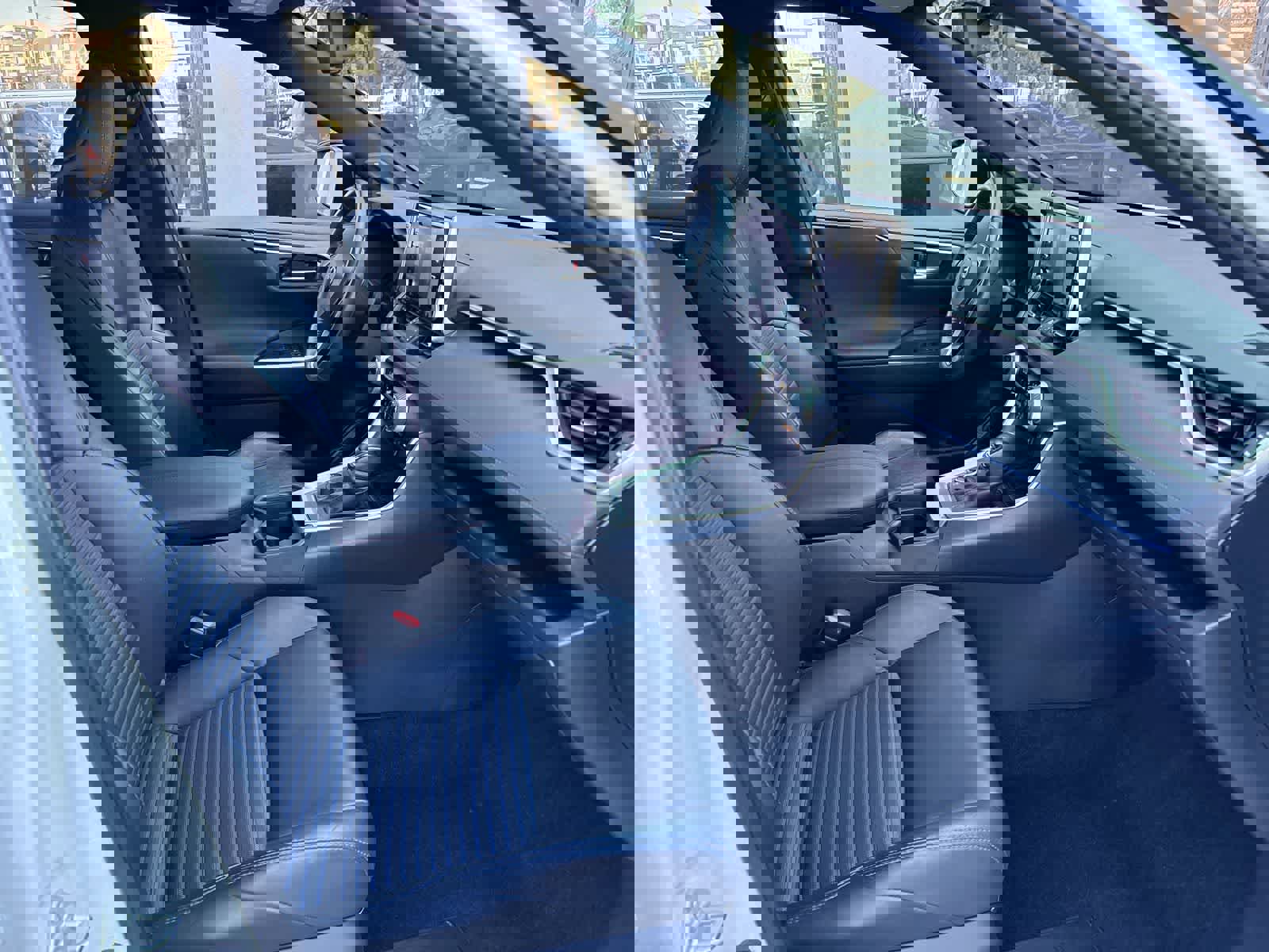 Used 2020 Toyota RAV4 XSE image 25