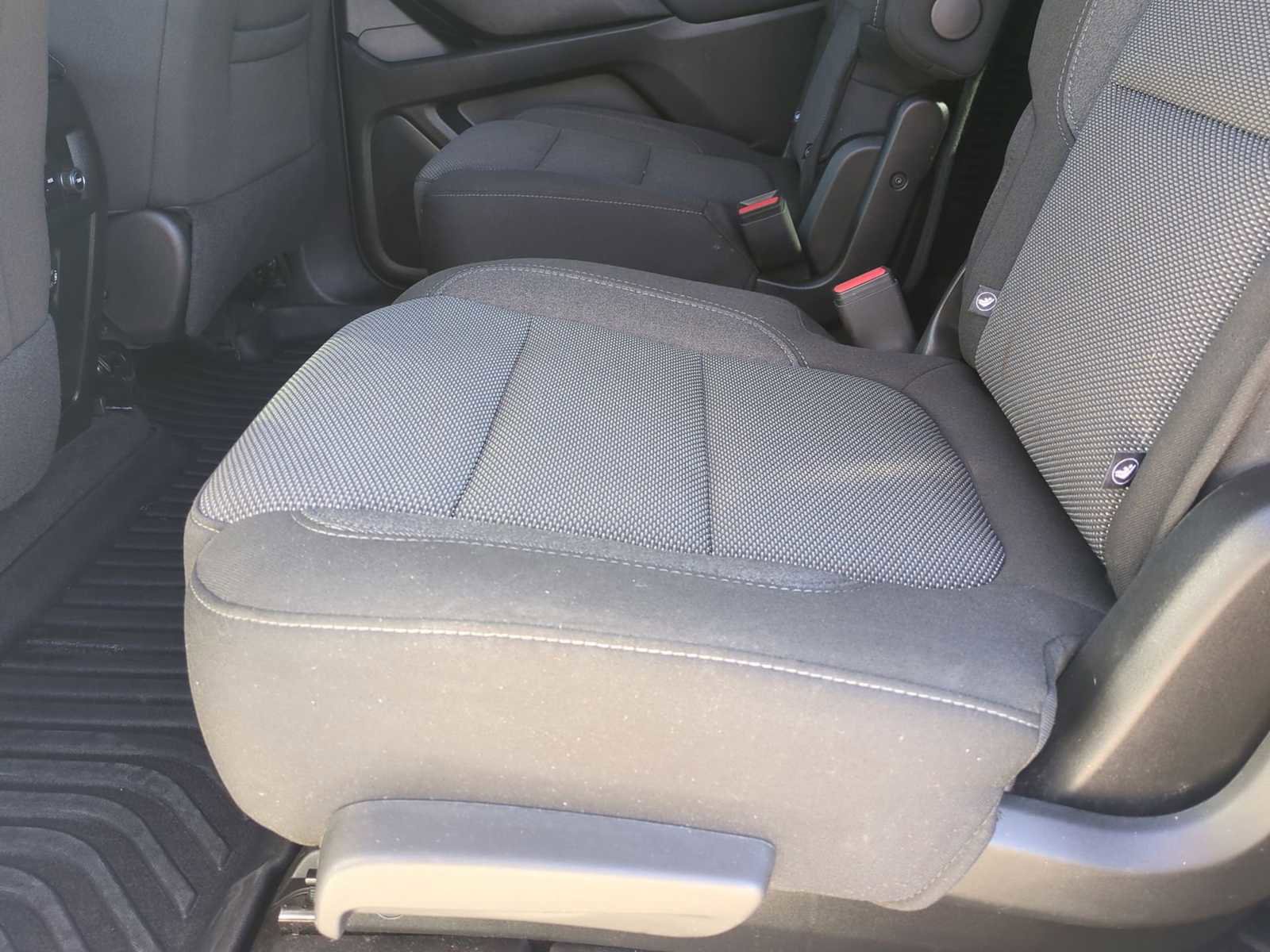 Used 2023 Chevrolet Traverse LT image 25