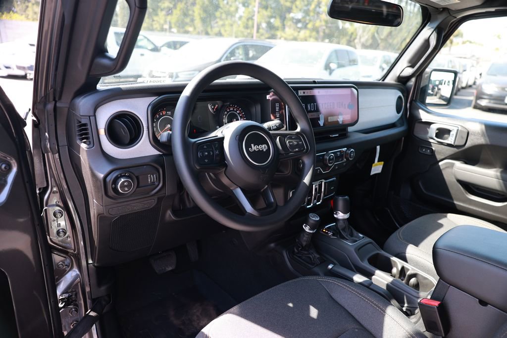 New 2026 Jeep Gladiator Sport image 11