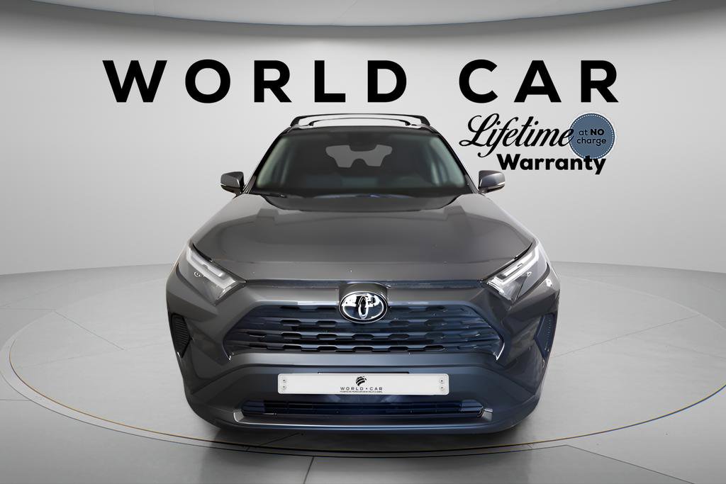 Used 2023 Toyota RAV4 XLE w/ Convenience Package image 2