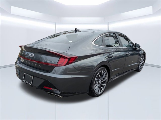 Used 2022 Hyundai Sonata Limited w/ Preferred Accessory Package image 4