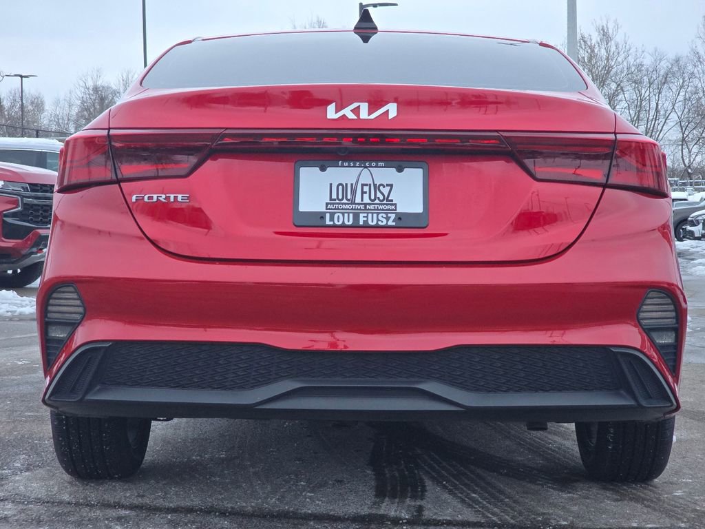 Used 2023 Kia Forte LXS w/ LXS Technology Package image 16