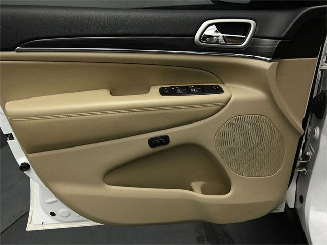 Used 2019 Jeep Grand Cherokee Limited image 20