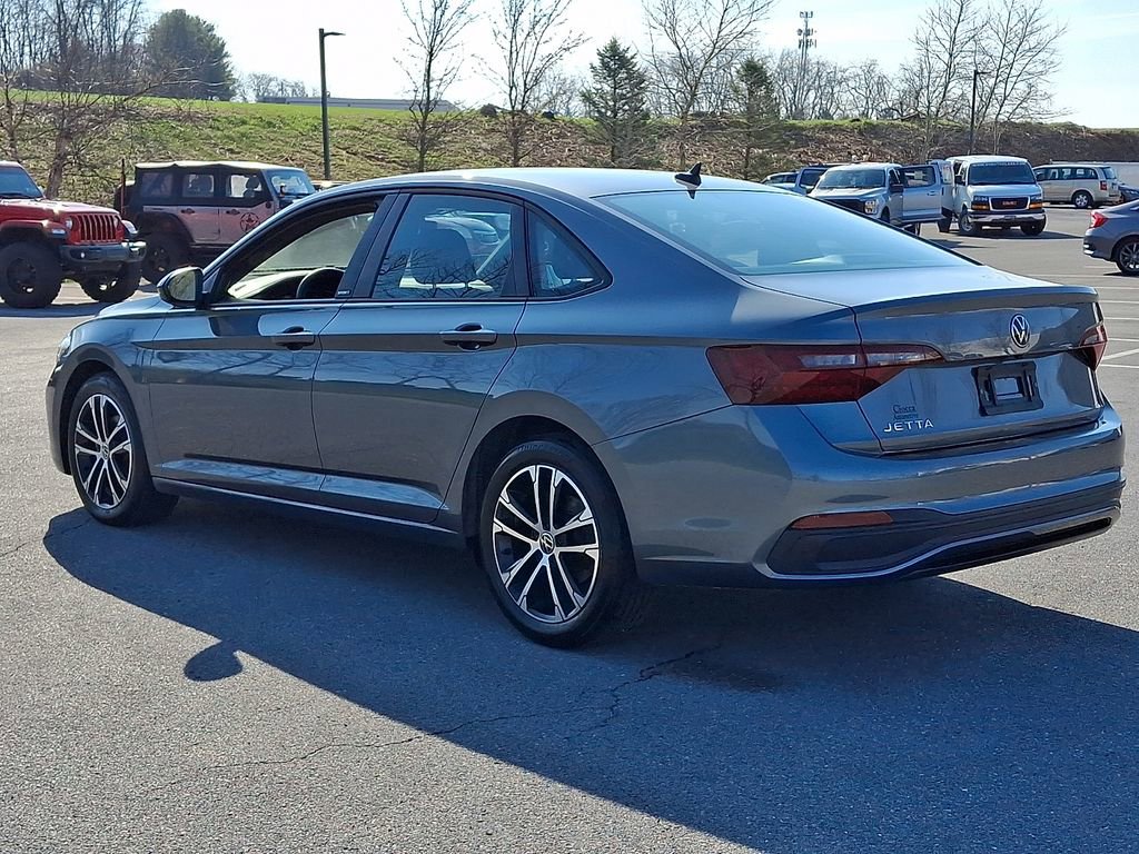 Used 2023 Volkswagen Jetta Sport FWD image 7