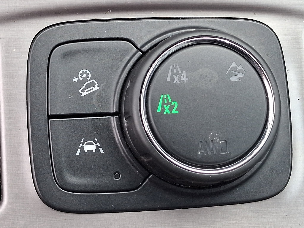 Used 2022 GMC Terrain AT4 AWD/4WD image 25
