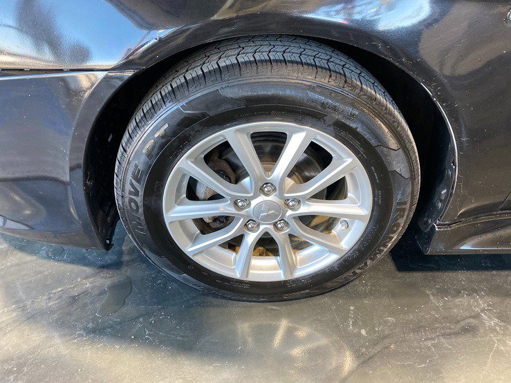 Used 2016 Mitsubishi Lancer ES image 9