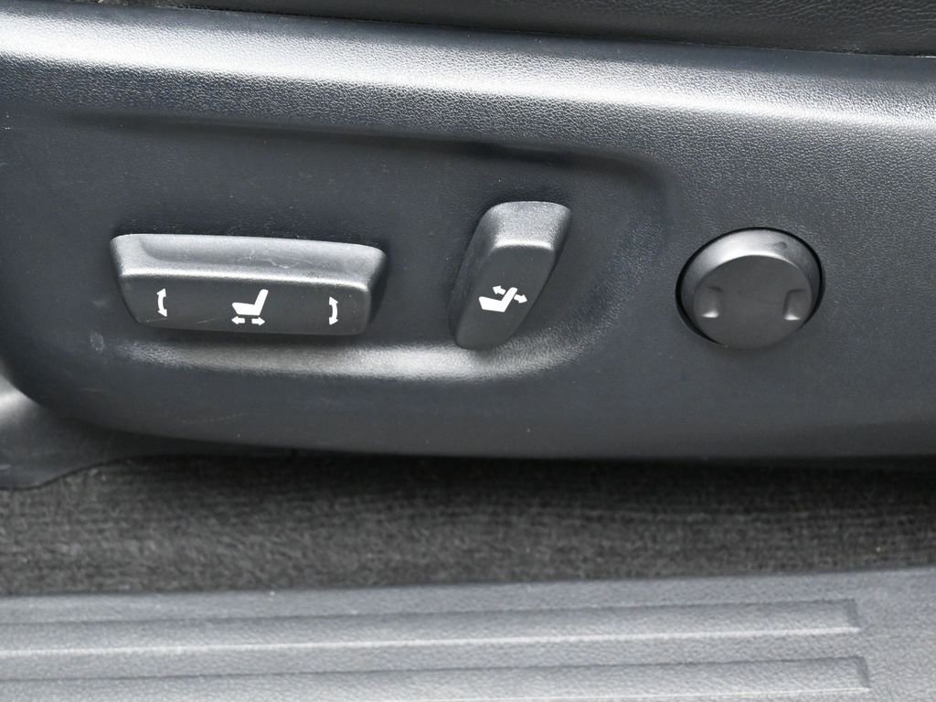 Used 2020 Toyota 4Runner Limited image 10