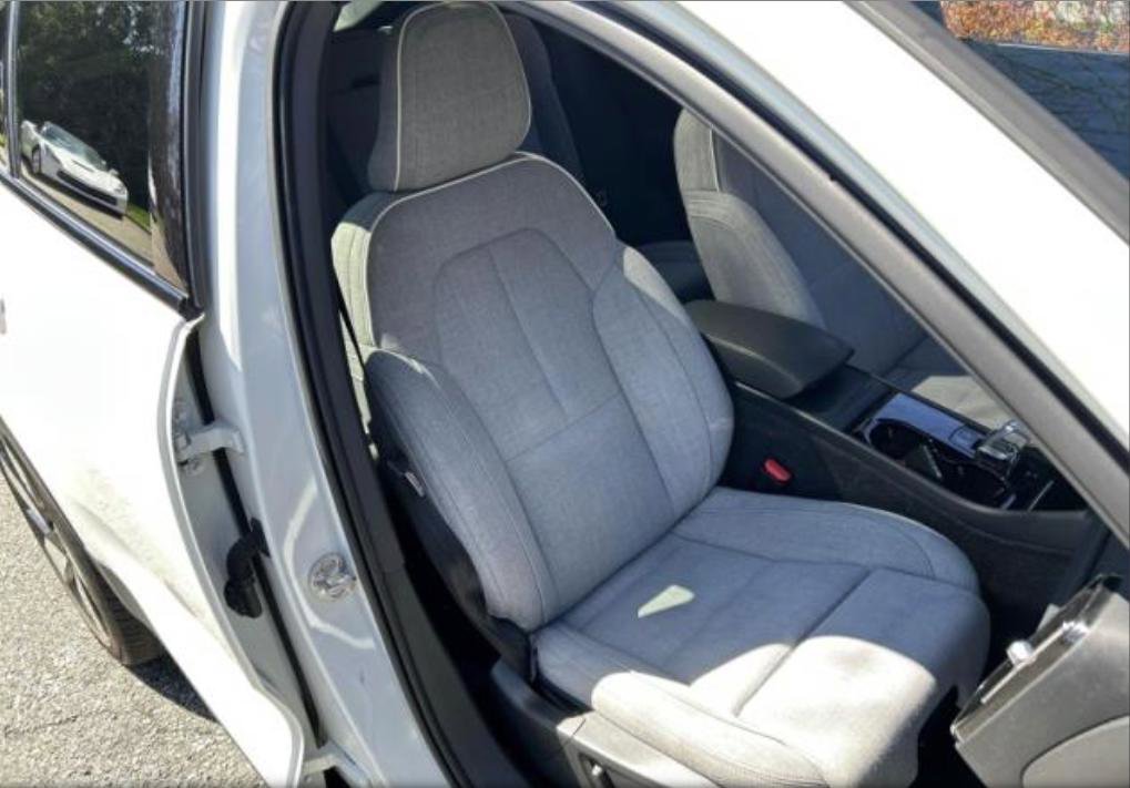 Used 2023 Volvo C40 P8 Recharge Ultimate AWD/4WD image 11