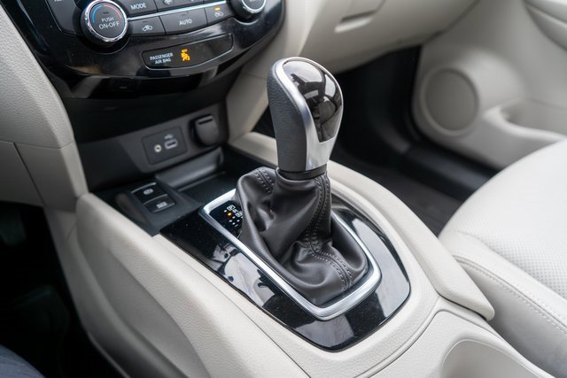 Used 2022 Nissan Rogue Sport SL w/ Premium Package image 33