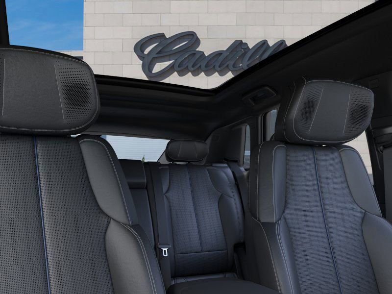 New 2025 Cadillac Lyriq Luxury image 24