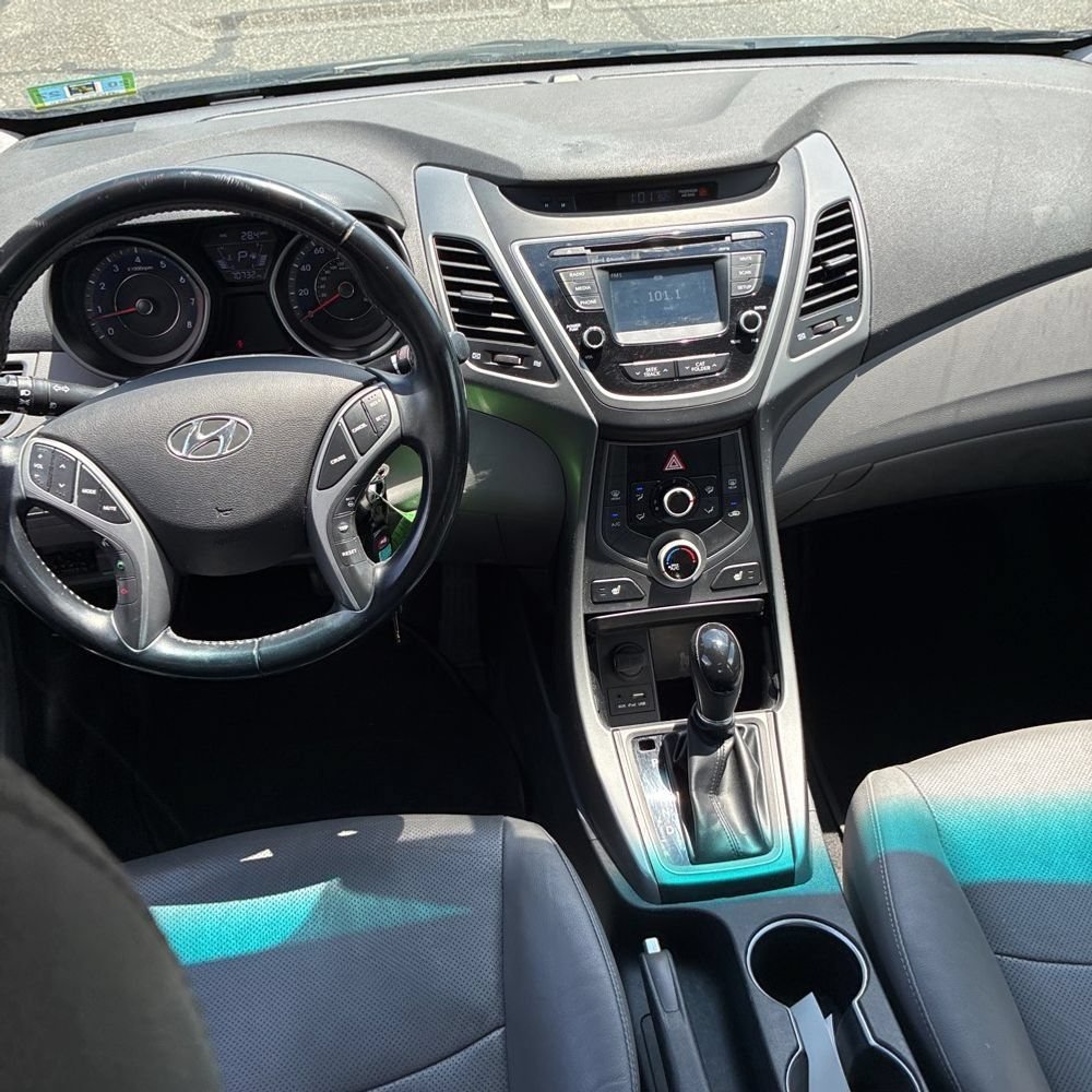 Used 2015 Hyundai Elantra Limited FWD image 12
