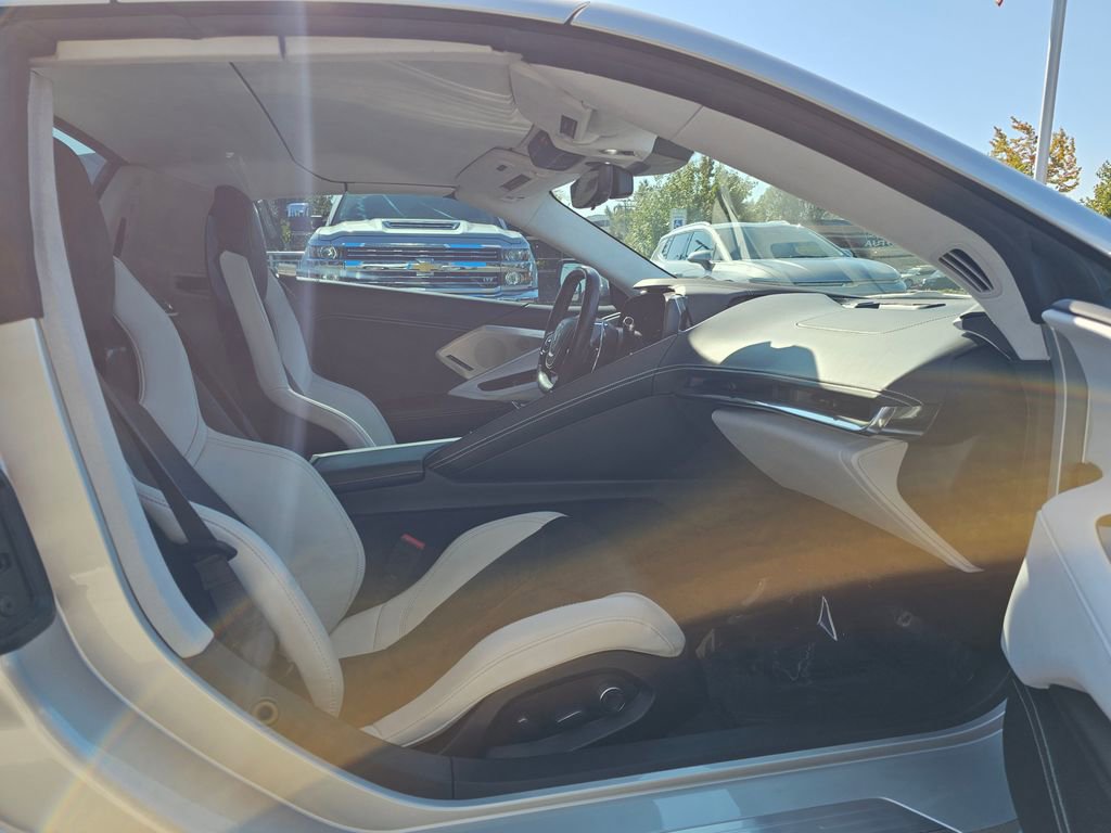 Used 2020 Chevrolet Corvette Stingray Premium Conv w/ 3LT Preferred Equipment Group image 11