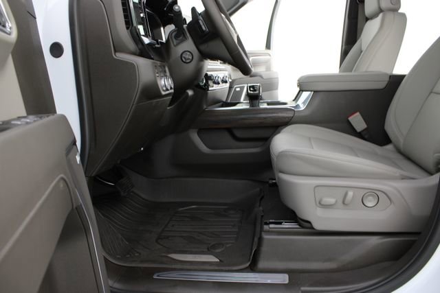 New 2026 GMC Sierra 1500 SLT w/ SLT Premium Plus Package AWD/4WD image 18