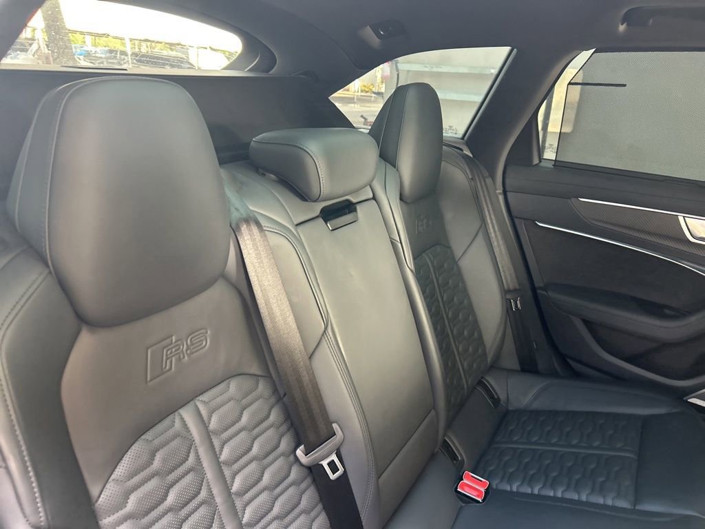 Used 2022 Audi RS 6 w/ Carbon Optic Package AWD/4WD image 32