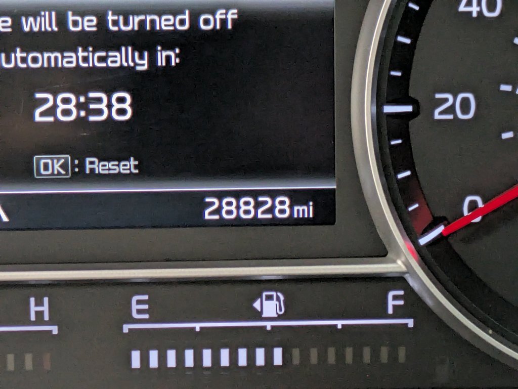 Used 2022 Kia Sorento S w/ Panoramic Sunroof Package image 16