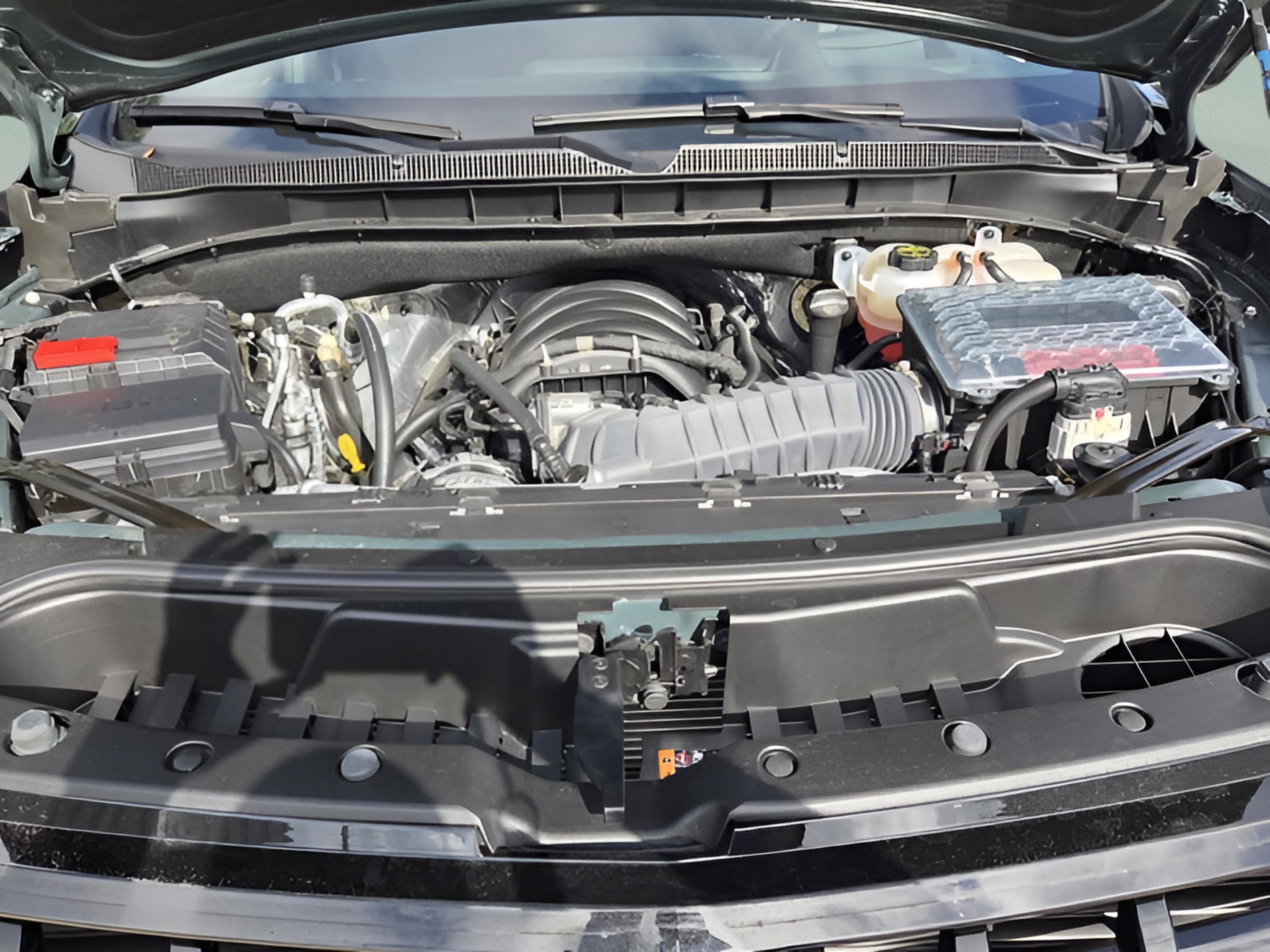 Used 2026 Chevrolet Suburban Z71 AWD/4WD image 17