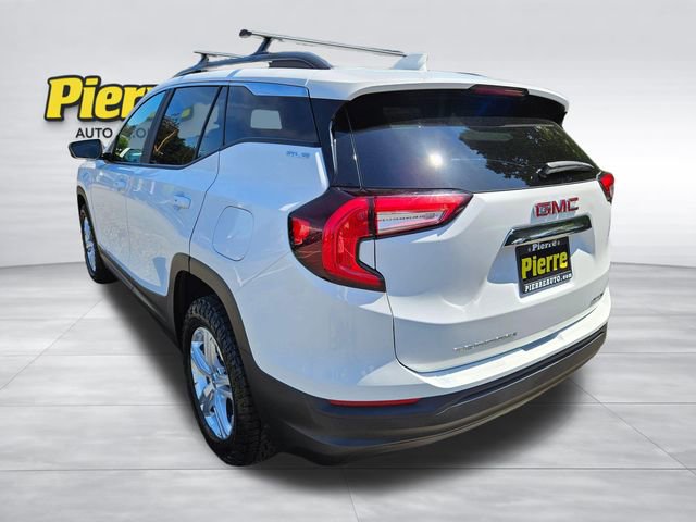 Used 2022 GMC Terrain SLE w/ Driver Convenience Package AWD/4WD image 3