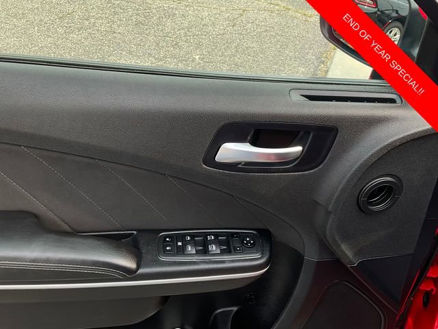 Used 2022 Dodge Charger SXT image 12
