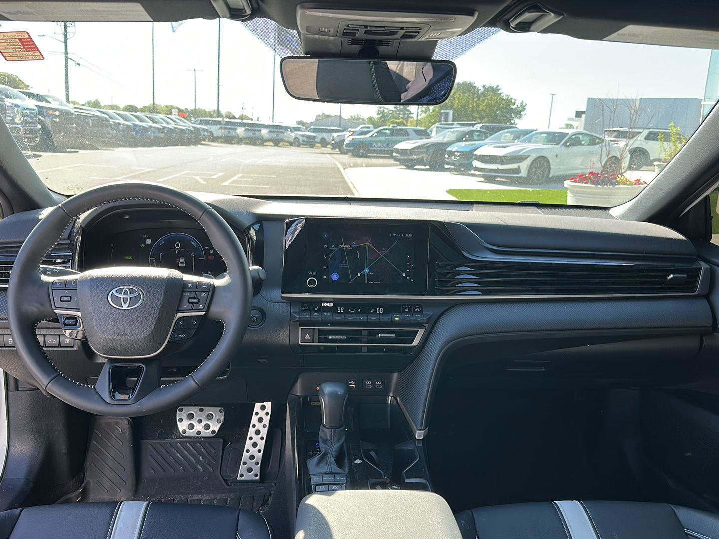 Used 2025 Toyota Camry SE w/ Convenience Package FWD image 18