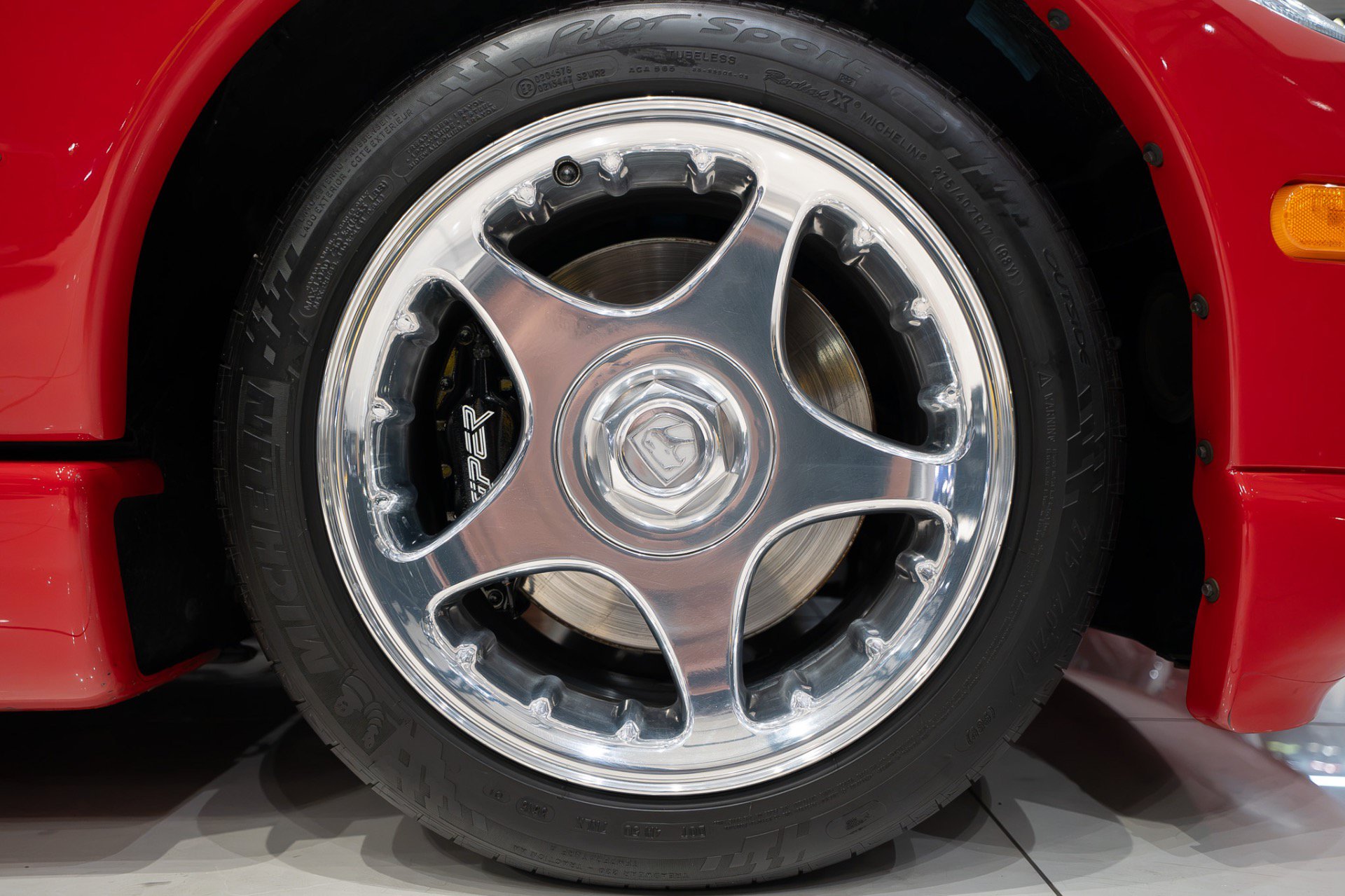 Used 1997 Dodge Viper GTS RWD image 39