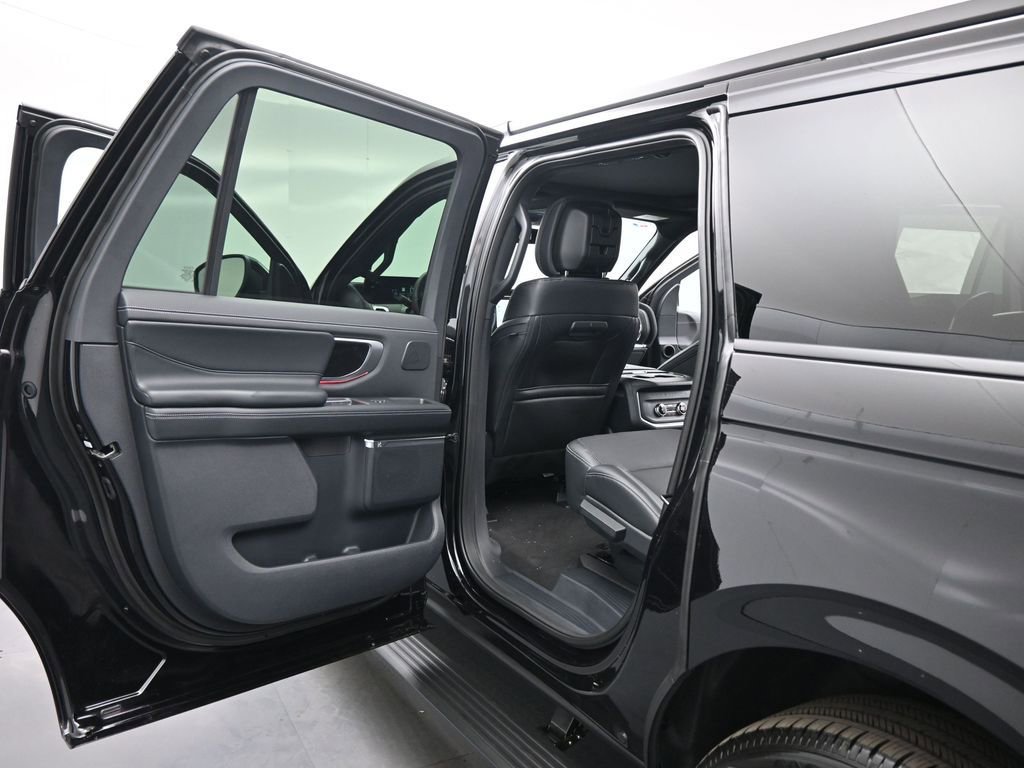 New 2026 Ford Expedition Max Platinum image 16
