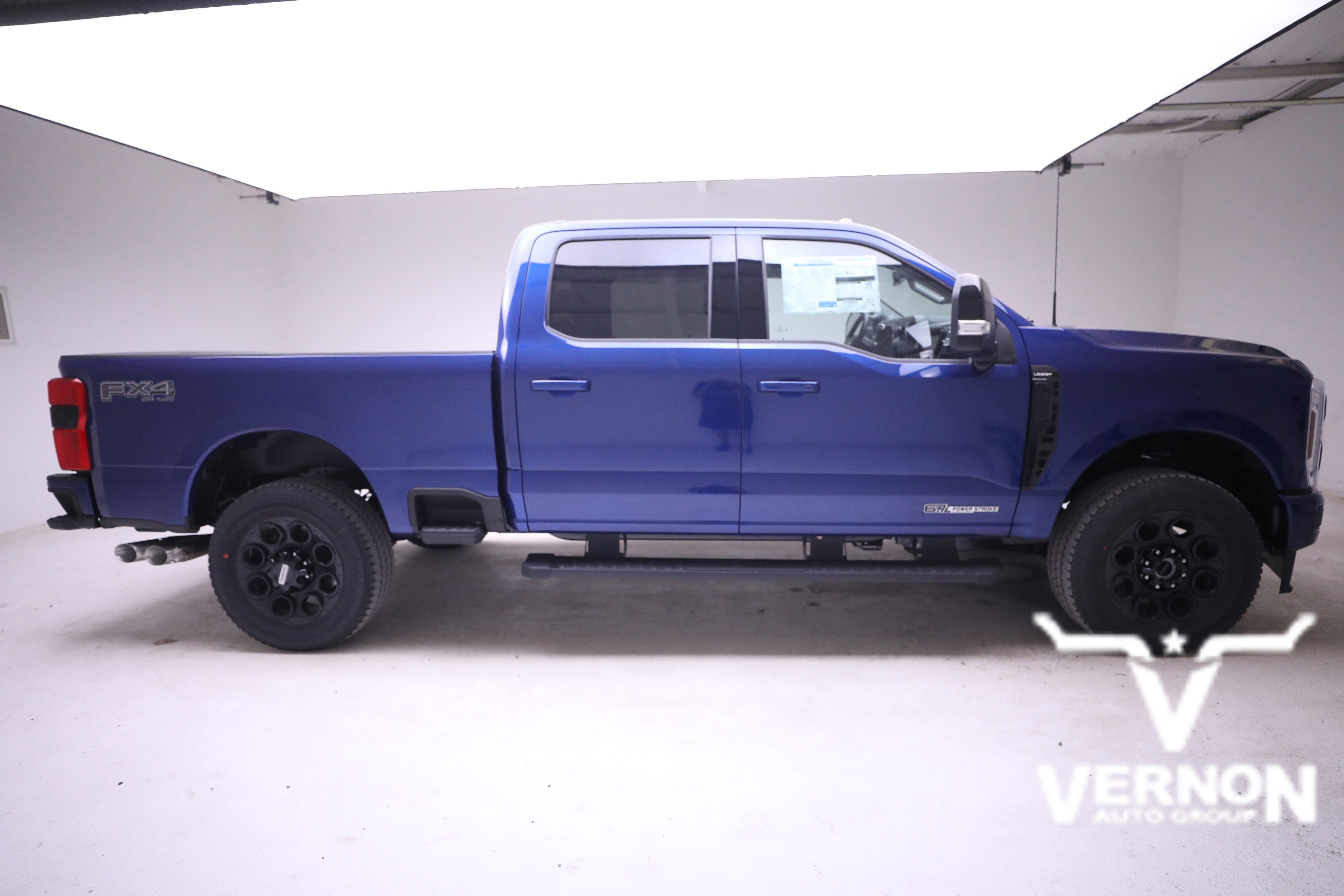 New 2026 Ford F250 Lariat w/ Black Appearance Package image 6