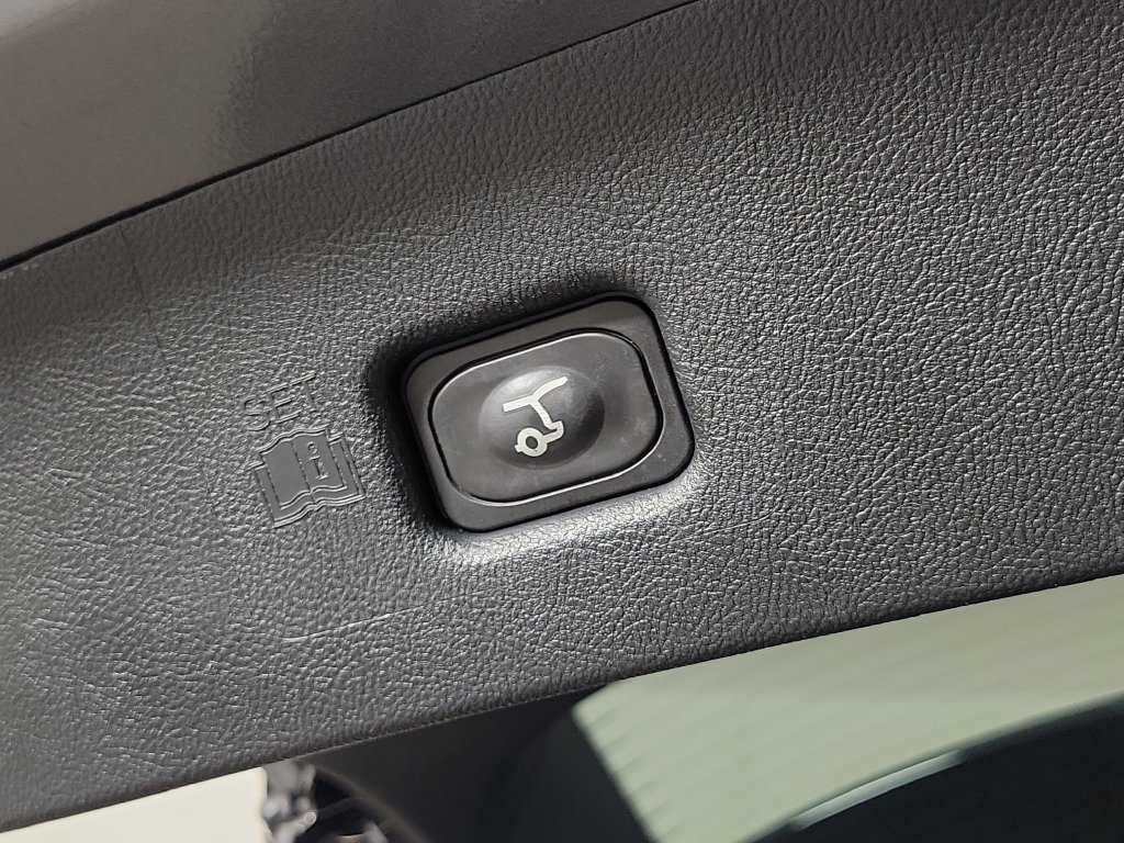 Certified 2022 Lincoln Nautilus Reserve AWD/4WD image 7