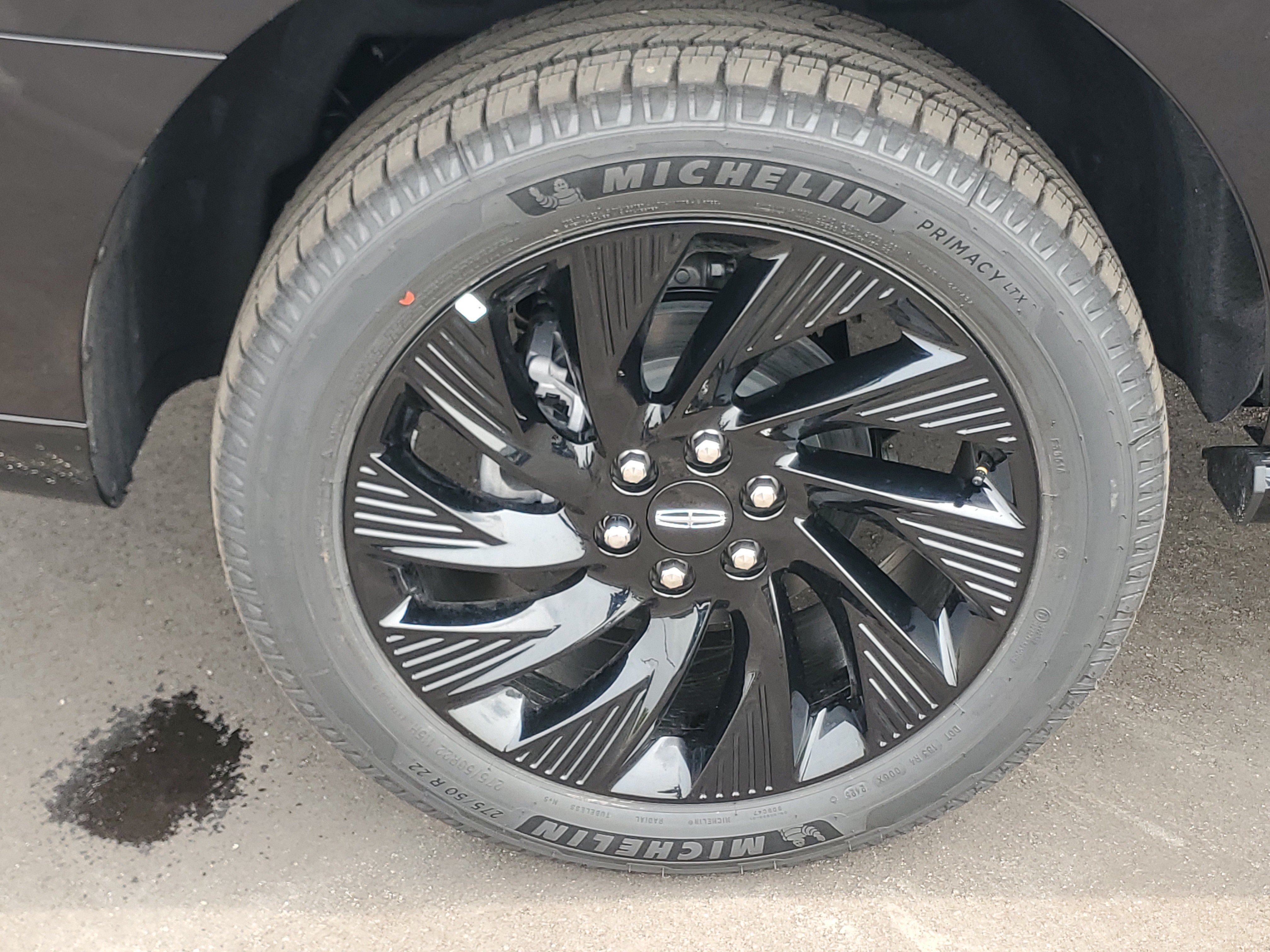 New 2027 Lincoln Navigator Reserve w/ Jet Appearance Package AWD/4WD image 5