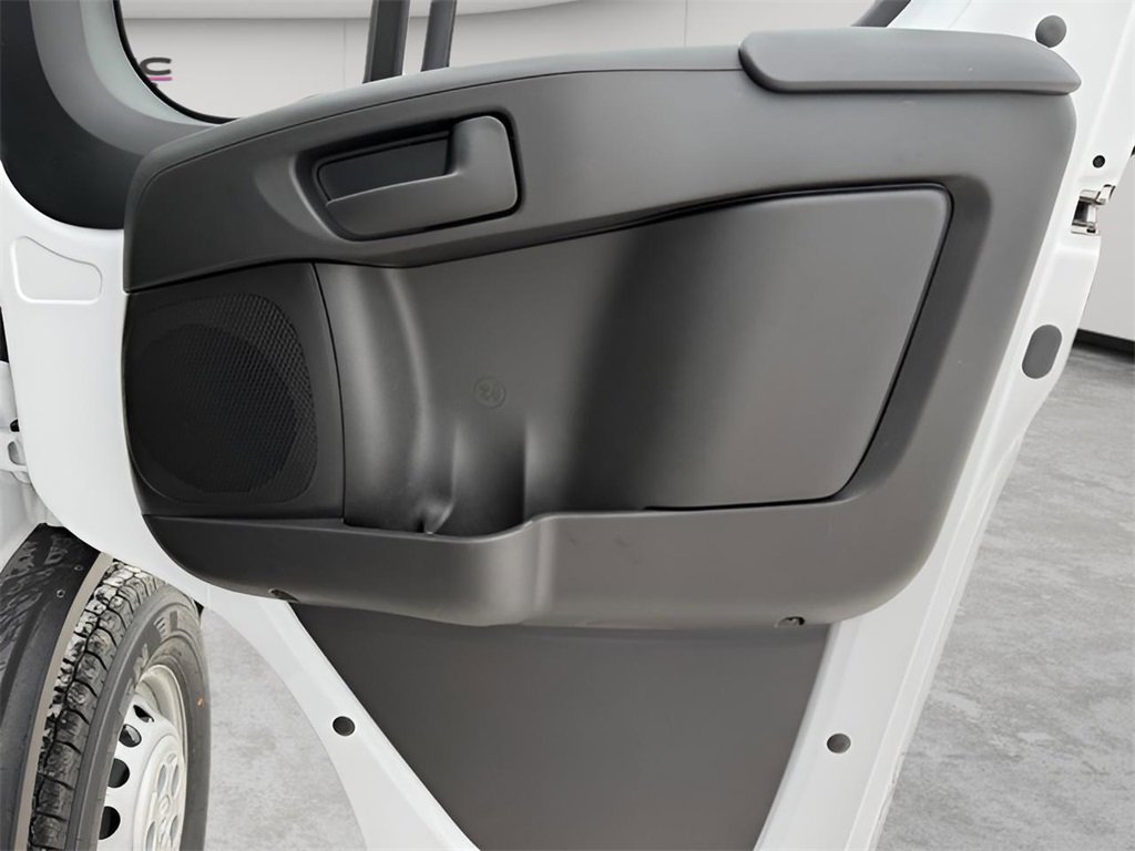New 2025 RAM ProMaster 2500 w/ Quick Order Package 22G SLT image 22