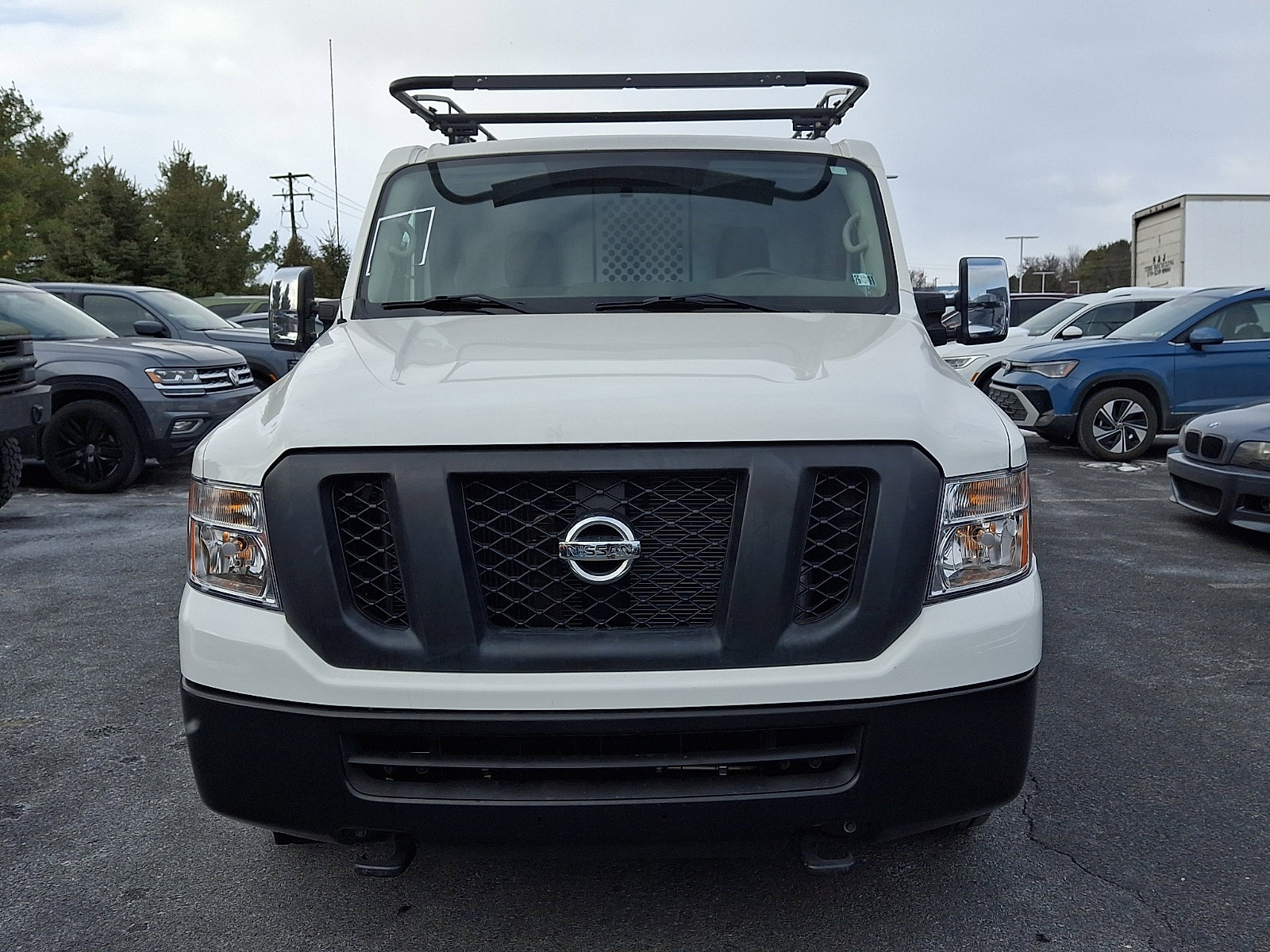 Used 2021 Nissan NV 2500 SV image 2