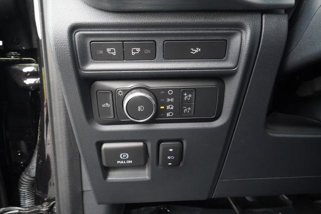 Used 2022 Ford F150 Lariat w/ Trailer Tow Package AWD/4WD image 15