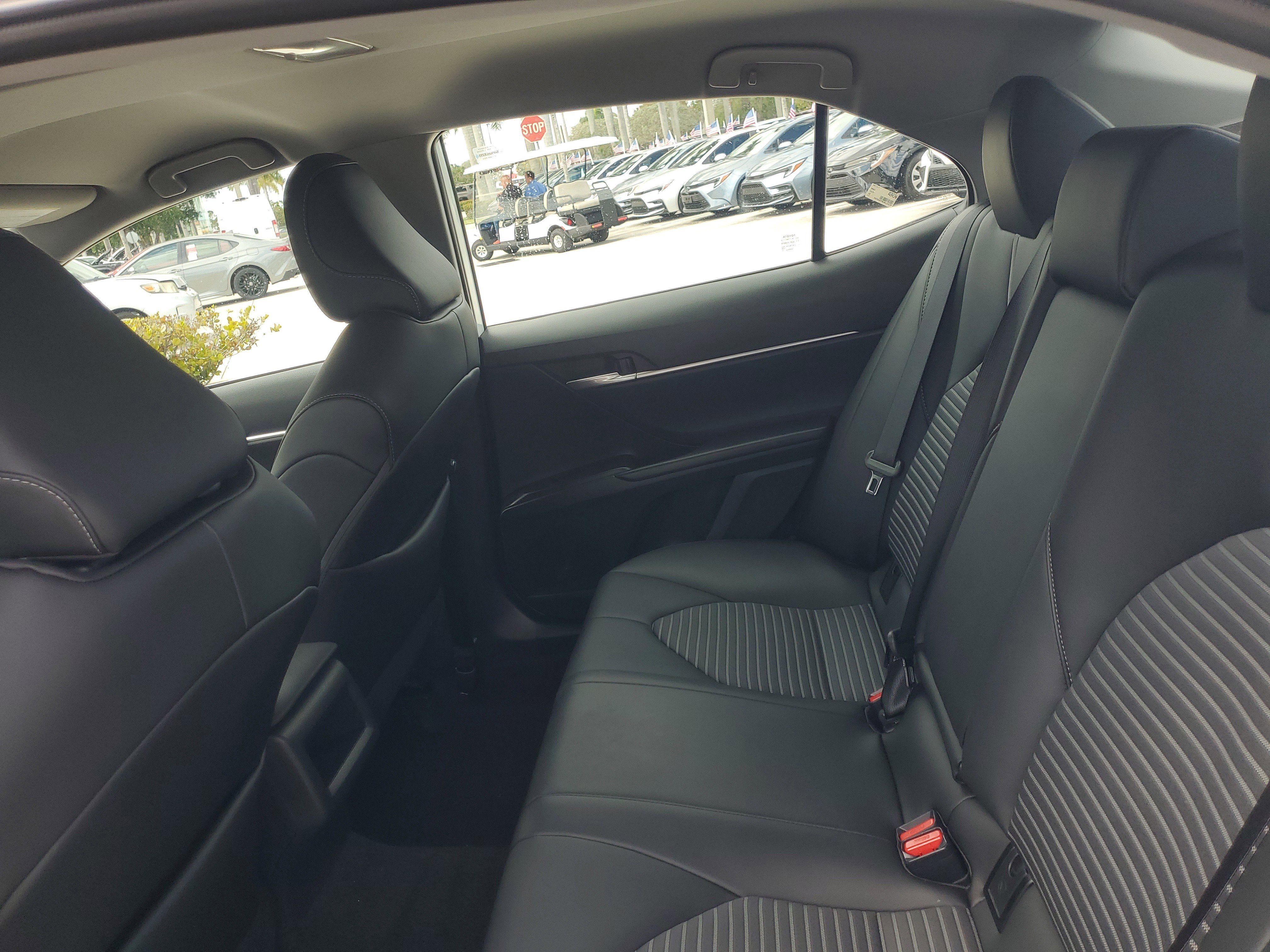 Certified 2023 Toyota Camry SE FWD image 11