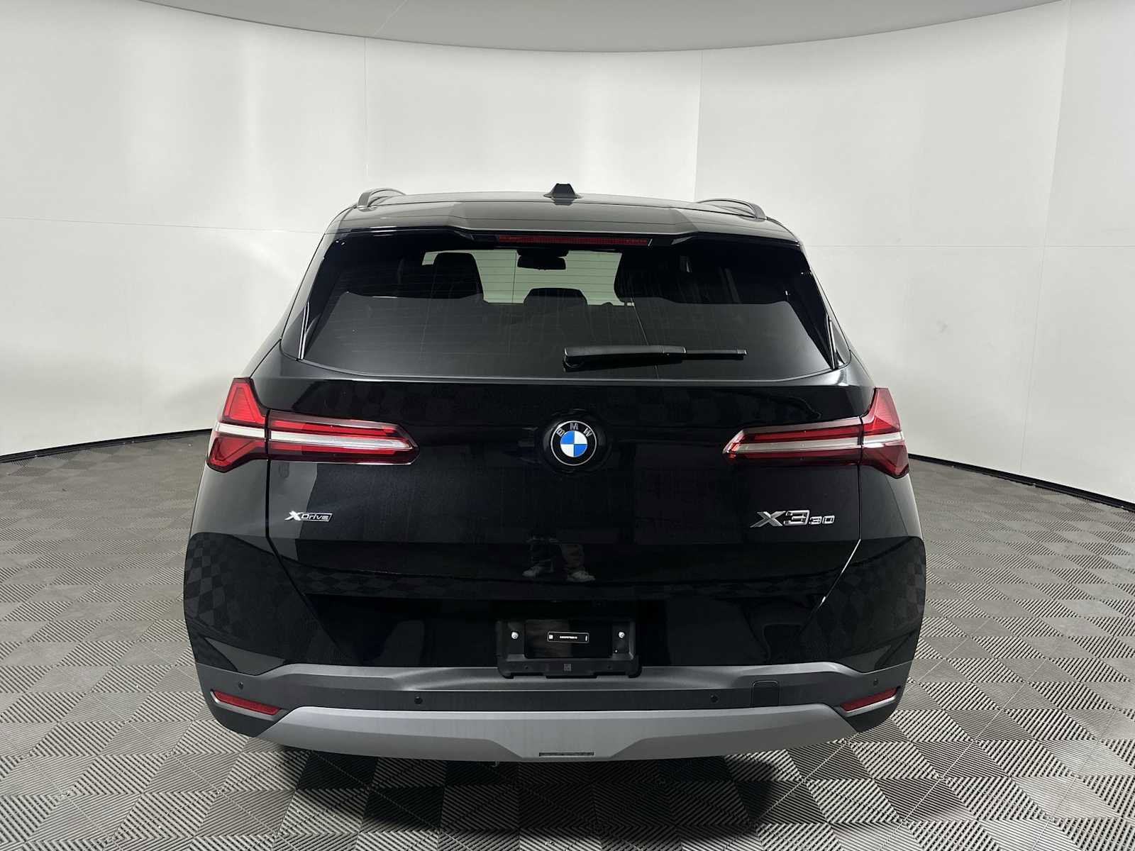 New 2026 BMW X3 xDrive30 w/ Convenience Package image 2