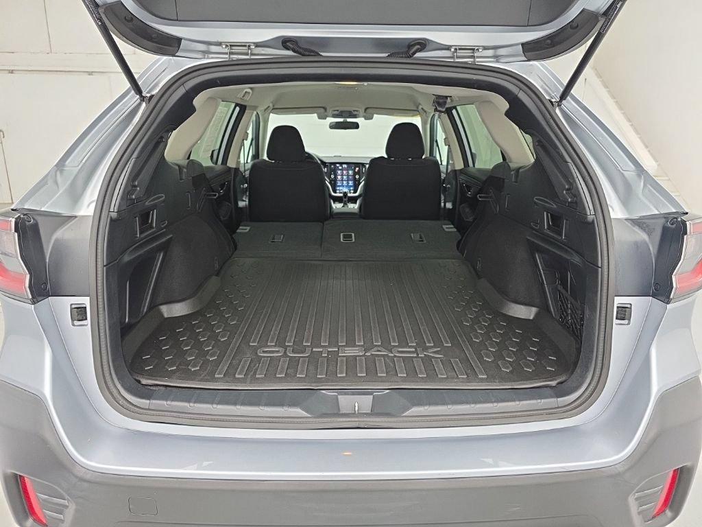 Used 2022 Subaru Outback Premium AWD/4WD image 39