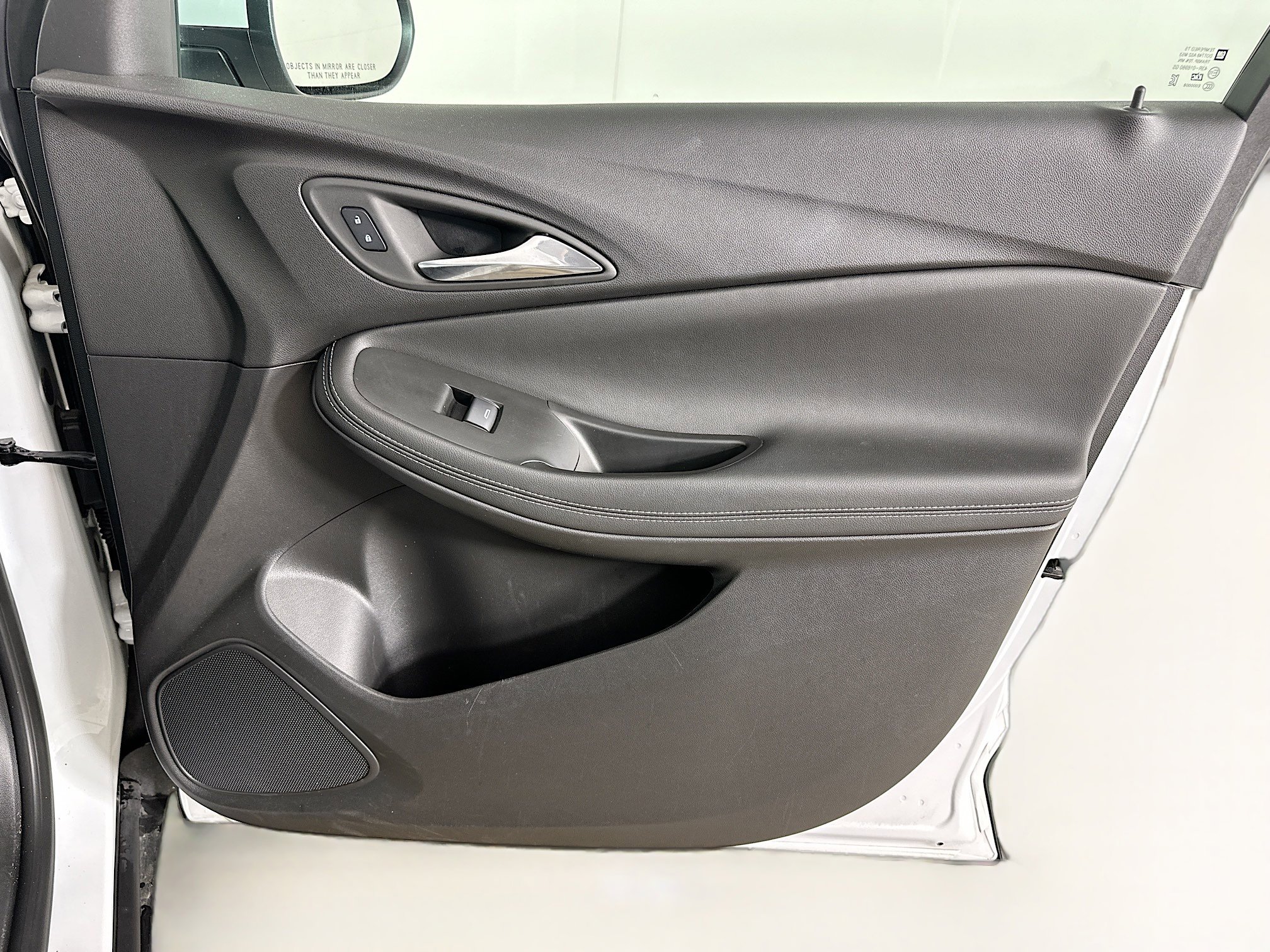Used 2025 Buick Encore GX Preferred FWD image 30