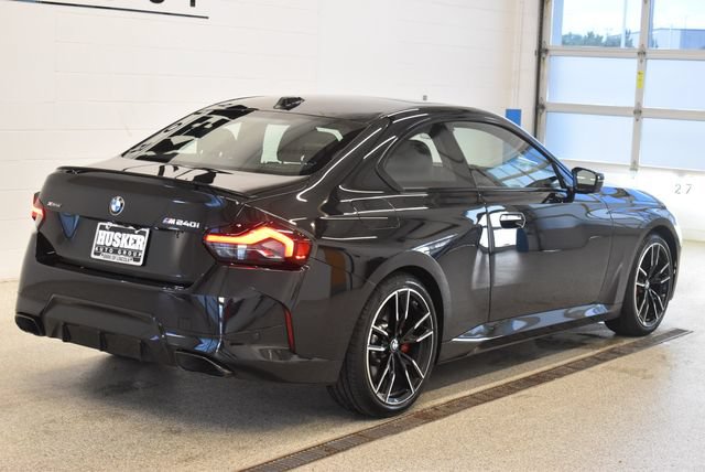 Used 2026 BMW M240i xDrive Coupe AWD/4WD image 4
