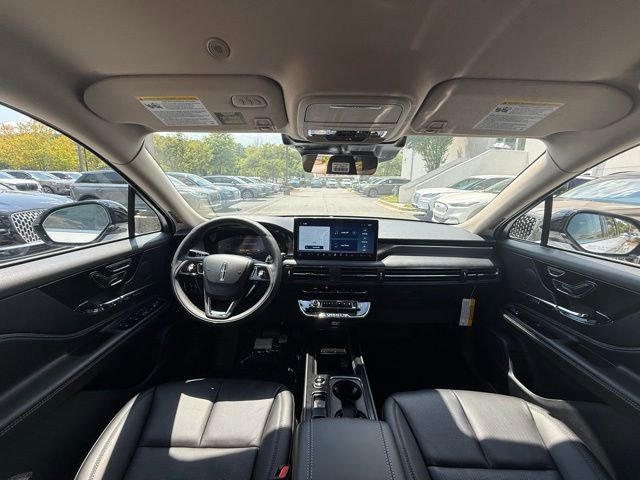 New 2025 Lincoln Corsair Reserve image 8