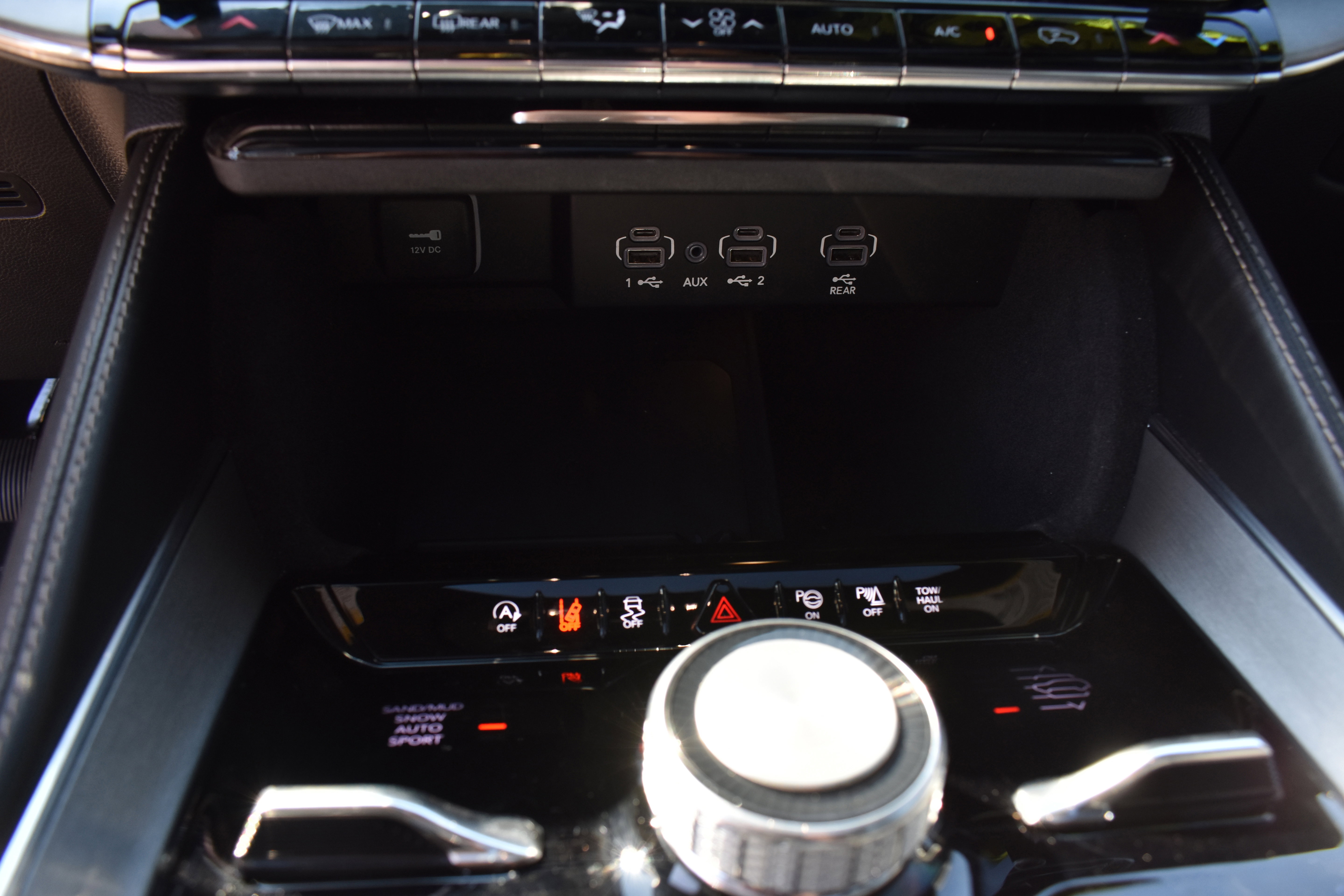 Used 2024 Jeep Wagoneer Series II w/ Convenience Group I image 21