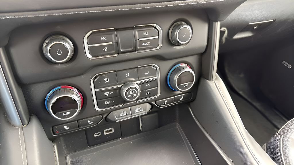 Used 2024 Chevrolet Tahoe LT image 15