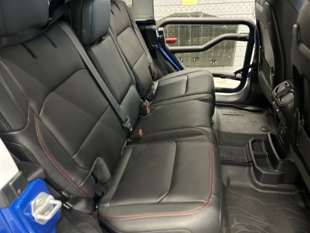 New 2026 Jeep Wrangler Unlimited Rubicon w/ Whitecap Package AWD/4WD image 17