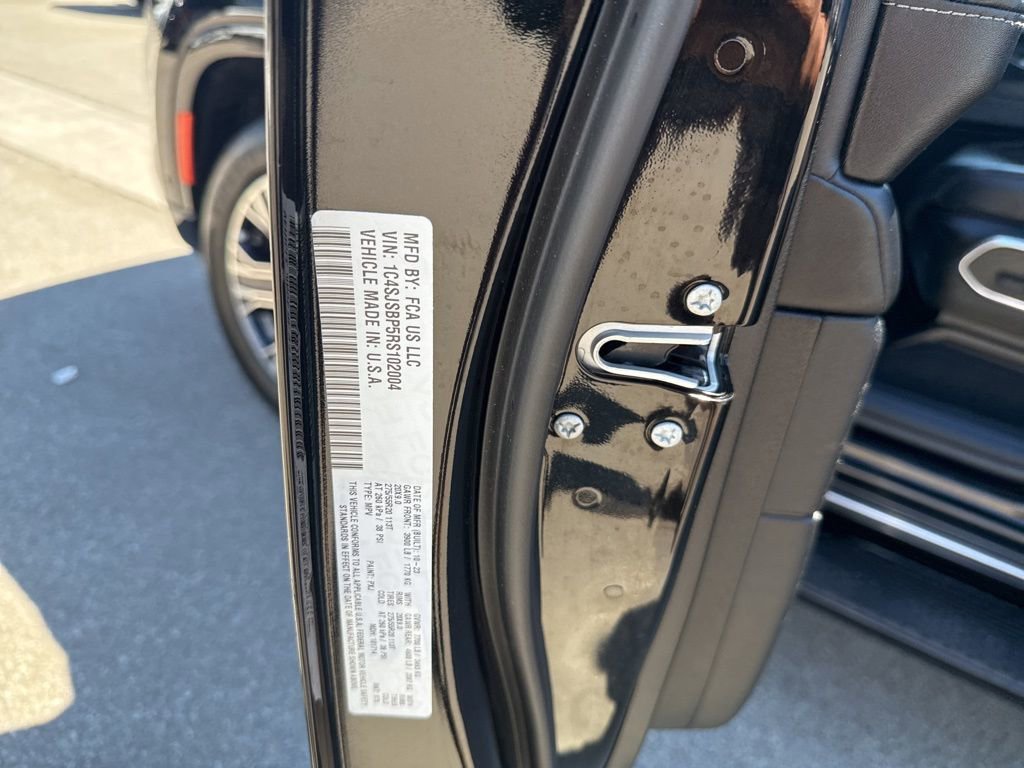 Used 2024 Jeep Wagoneer L Series II w/ Flexible Seating Group image 29