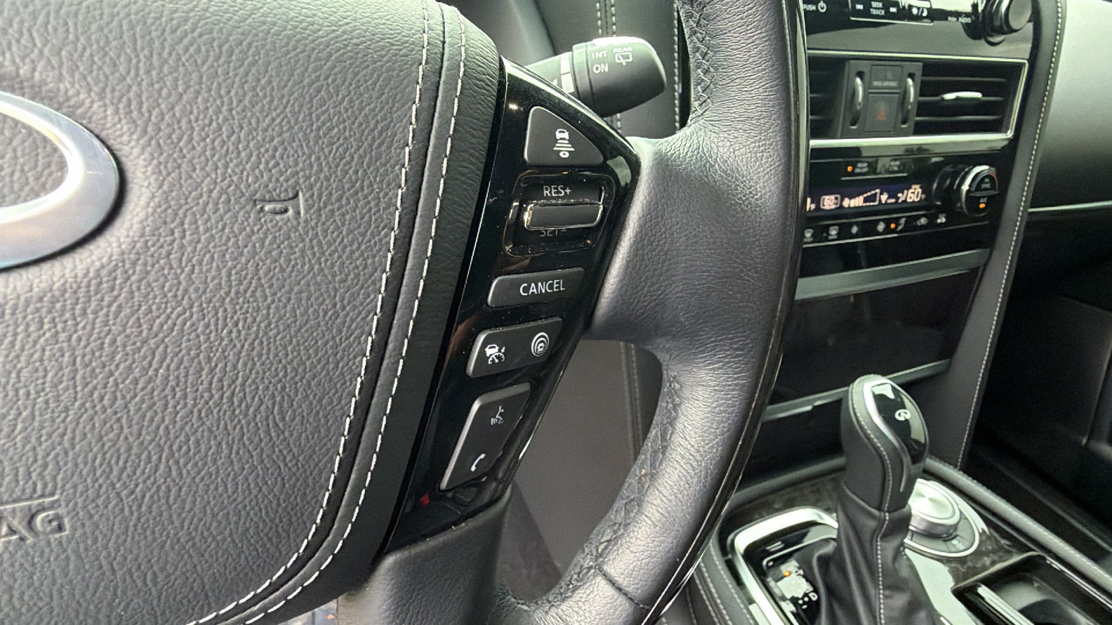 Used 2024 INFINITI QX80 Sensory AWD/4WD image 30